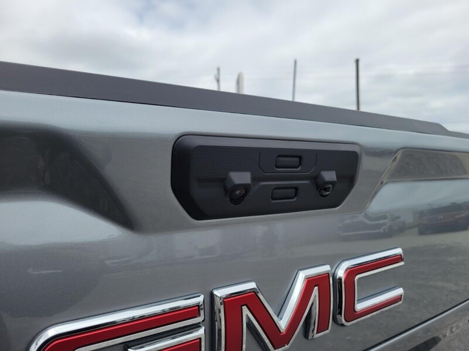 2026 GMC Sierra 1500 Crew Cab Short Box 4-Wheel Drive SLT