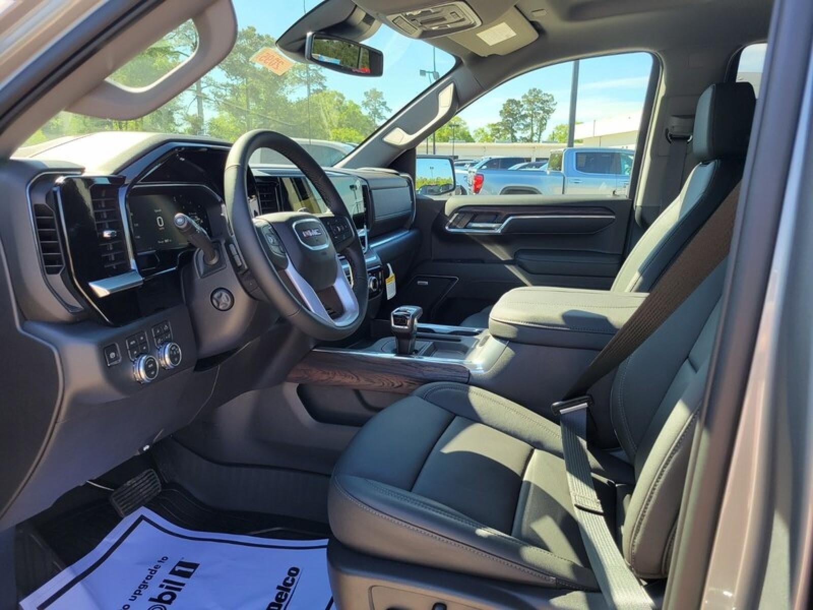 2026 GMC Sierra 1500 Crew Cab Short Box 4-Wheel Drive SLT