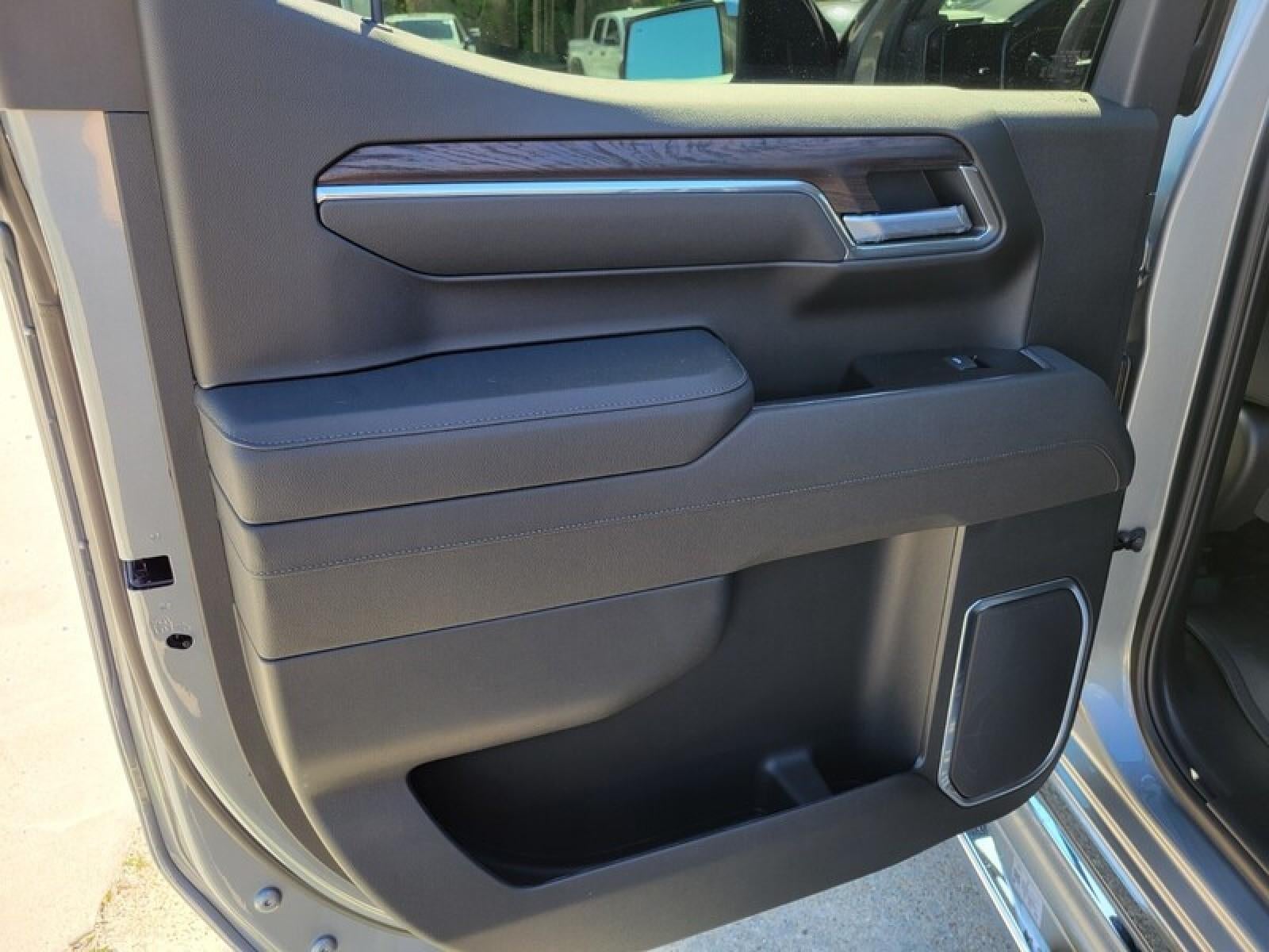 2026 GMC Sierra 1500 Crew Cab Short Box 4-Wheel Drive SLT