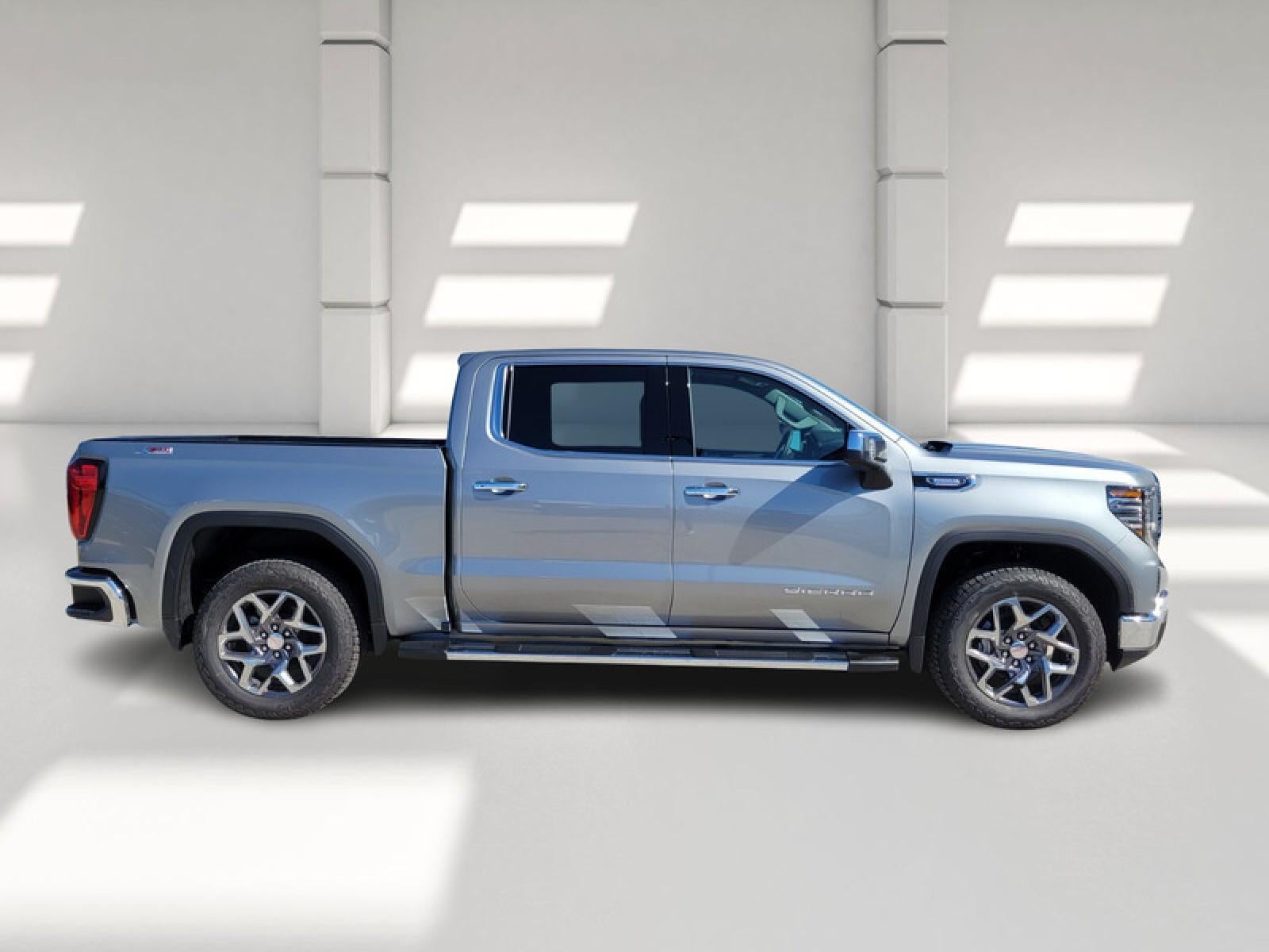 2026 GMC Sierra 1500 Crew Cab Short Box 4-Wheel Drive SLT