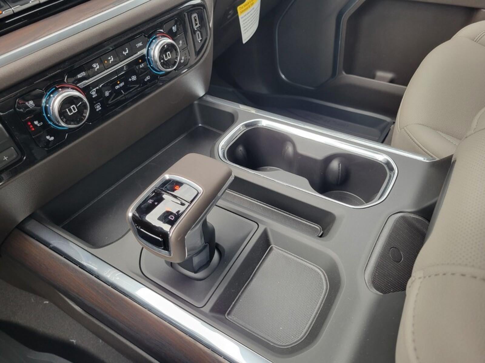 2026 GMC Sierra 1500 Crew Cab Short Box 4-Wheel Drive SLT