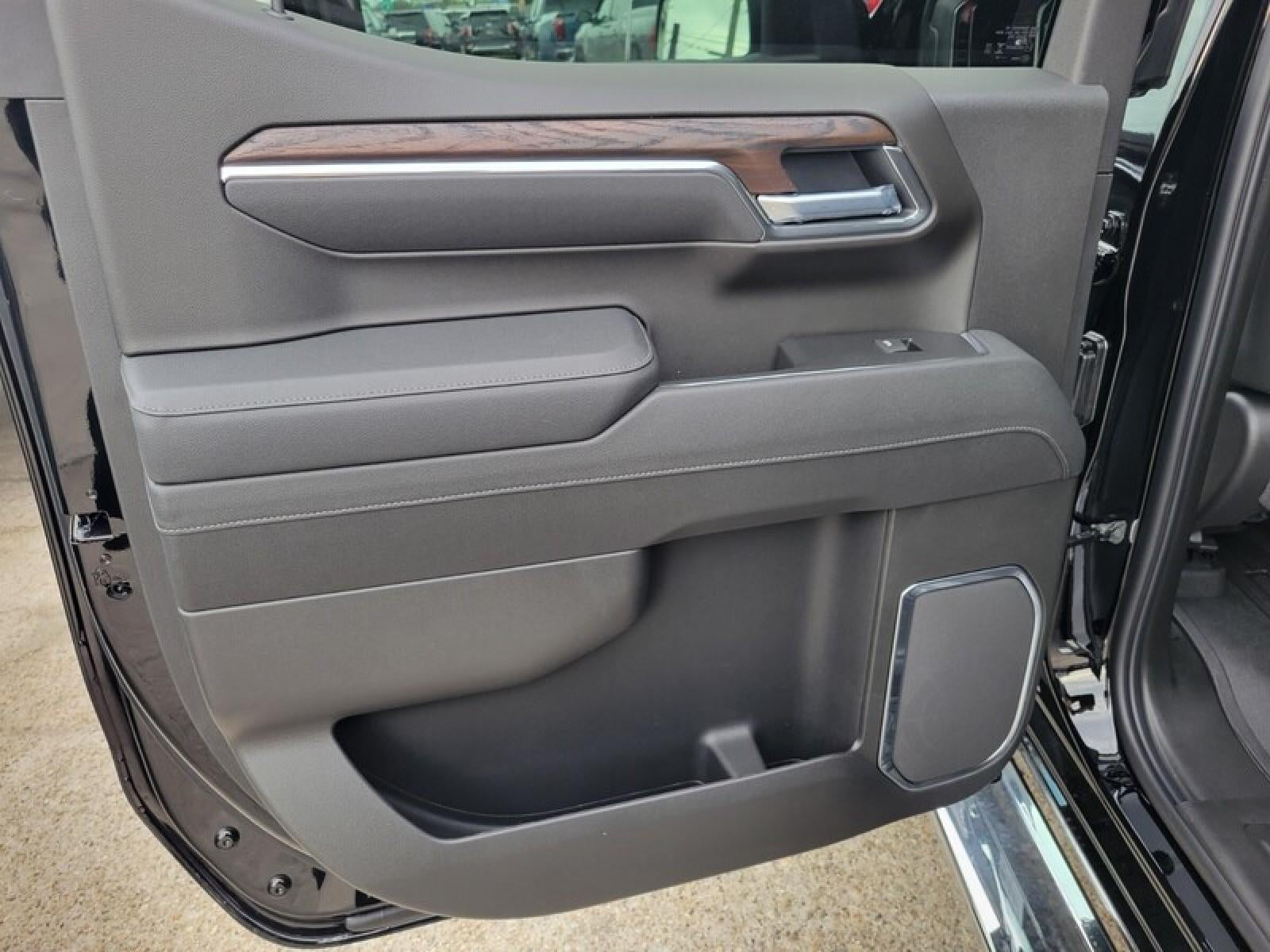 2026 GMC Sierra 1500 Crew Cab Short Box 4-Wheel Drive SLT