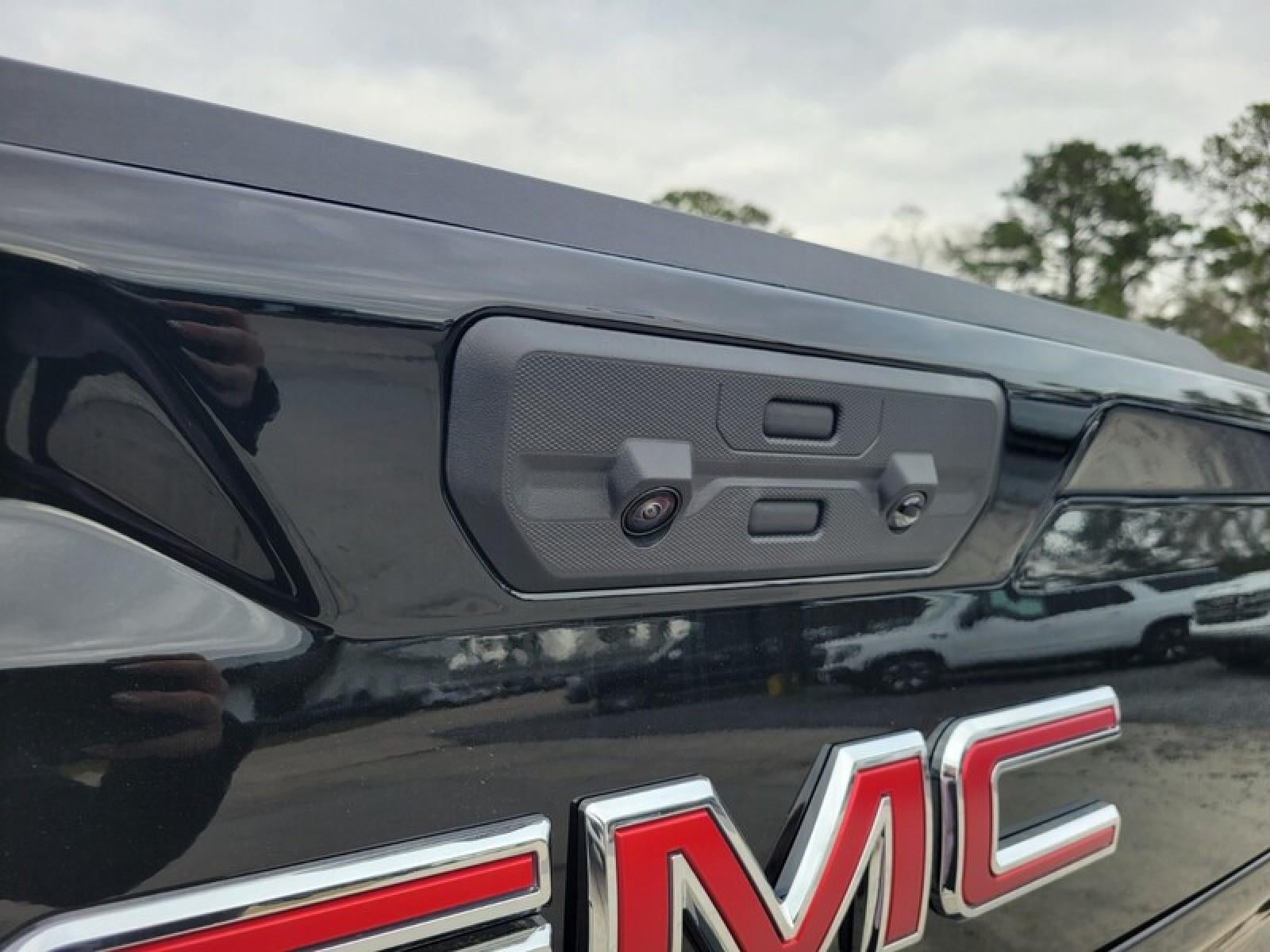 2026 GMC Sierra 1500 Crew Cab Short Box 4-Wheel Drive SLT