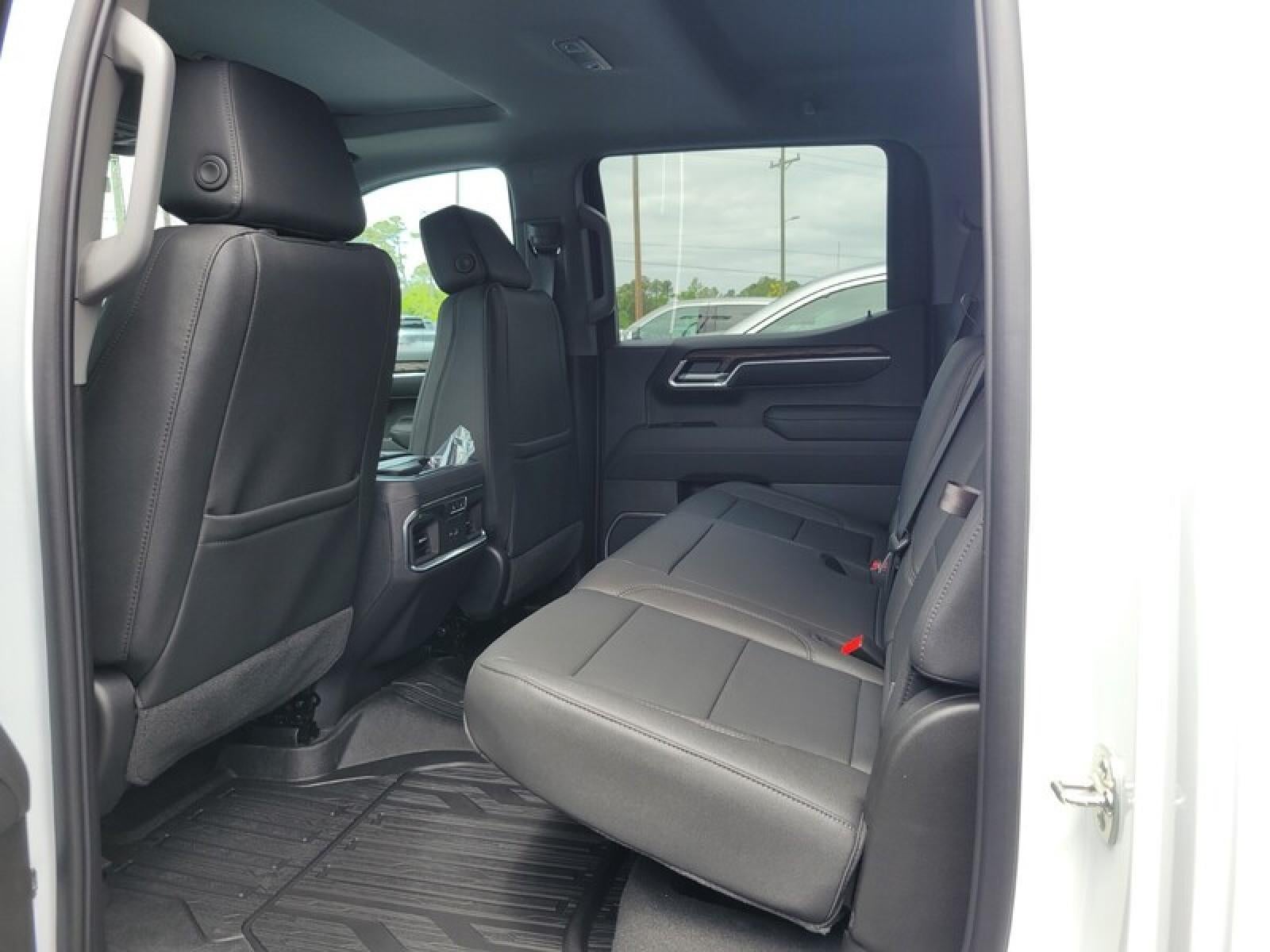 2026 GMC Sierra 1500 Crew Cab Short Box 4-Wheel Drive SLT