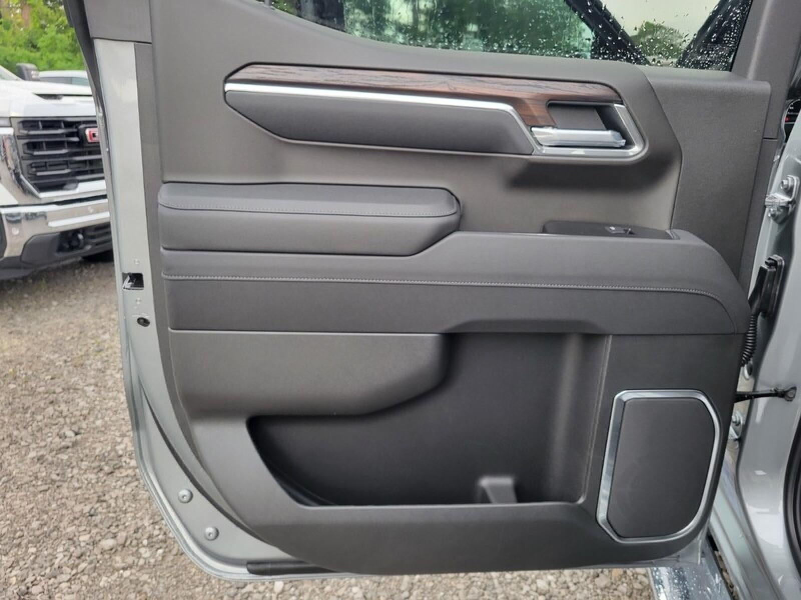 2026 GMC Sierra 1500 Crew Cab Short Box 4-Wheel Drive SLT