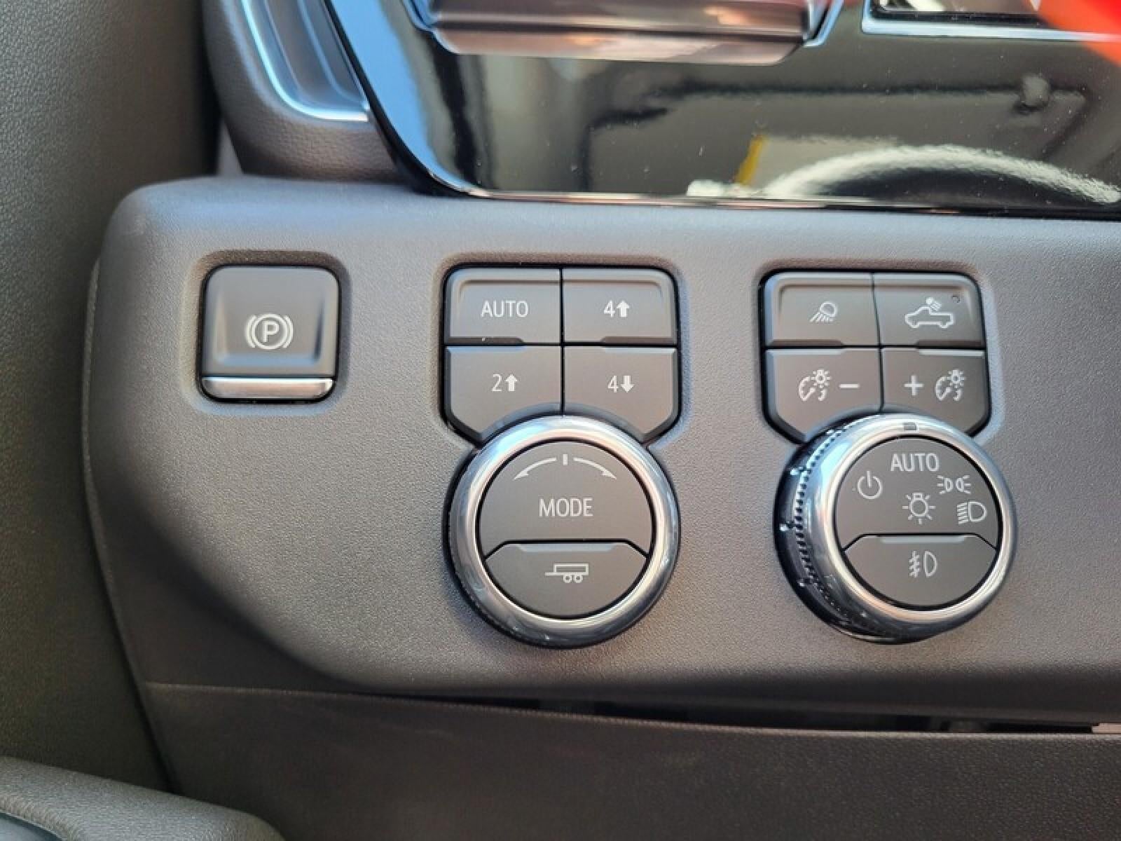 2026 GMC Sierra 1500 Crew Cab Short Box 4-Wheel Drive SLT