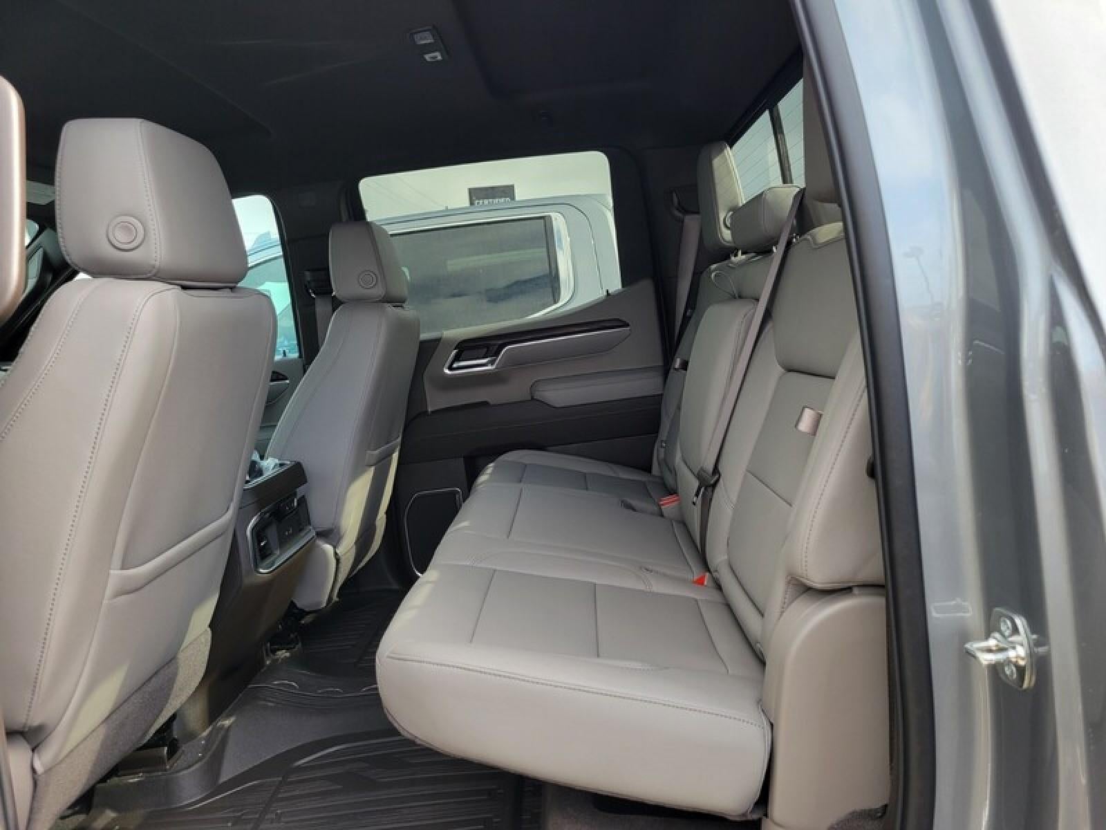 2026 GMC Sierra 1500 Crew Cab Short Box 4-Wheel Drive SLT