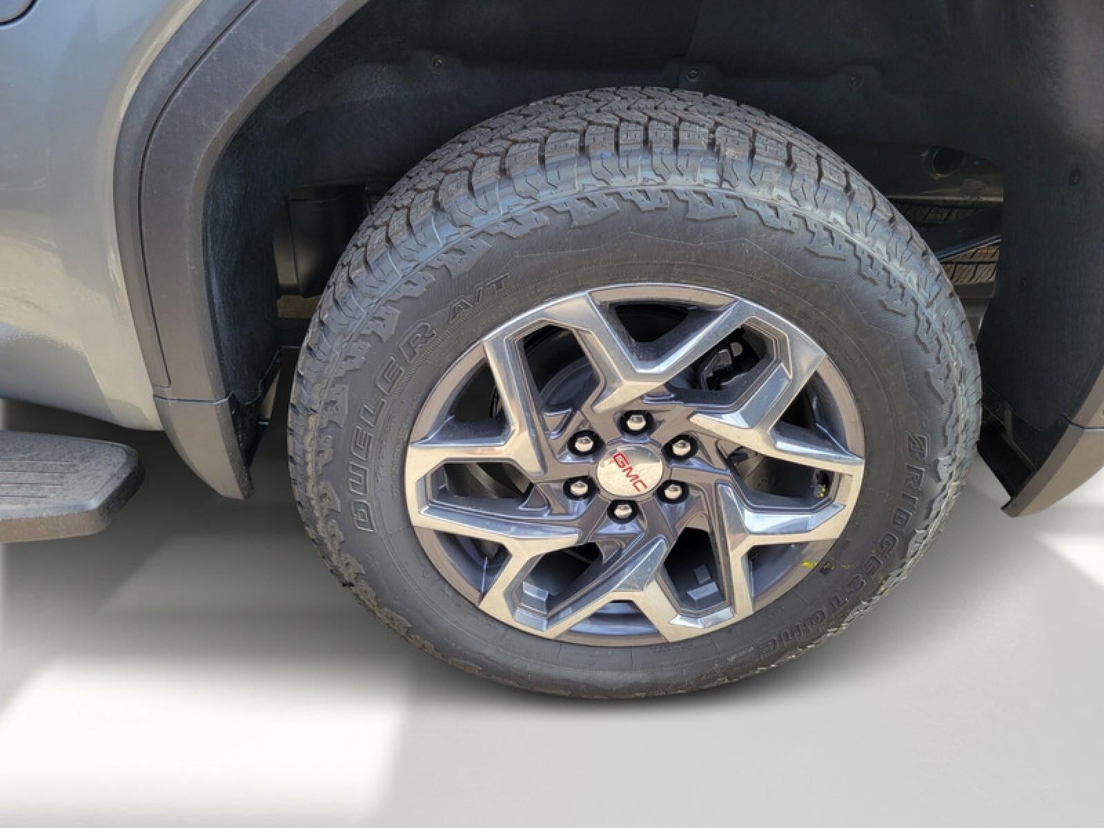 2026 GMC Sierra 1500 Crew Cab Short Box 4-Wheel Drive SLT