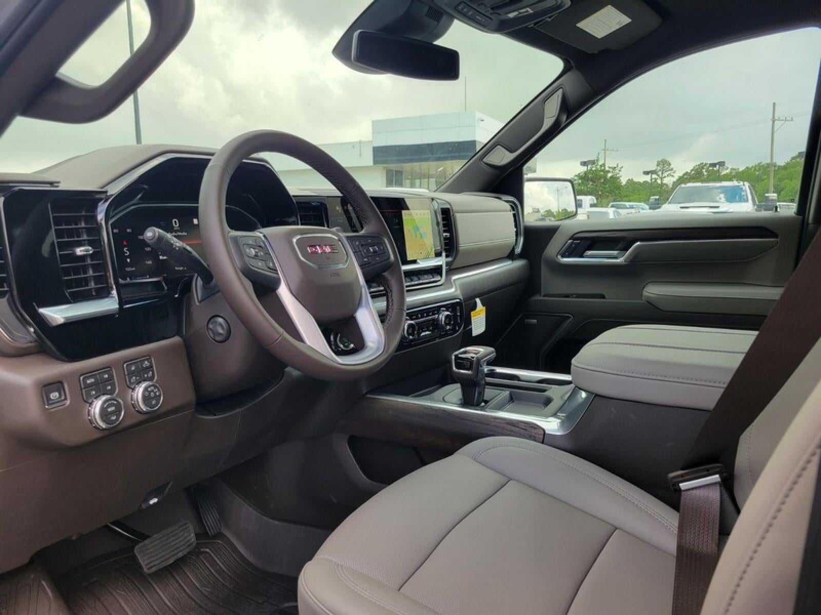 2026 GMC Sierra 1500 Crew Cab Short Box 4-Wheel Drive SLT