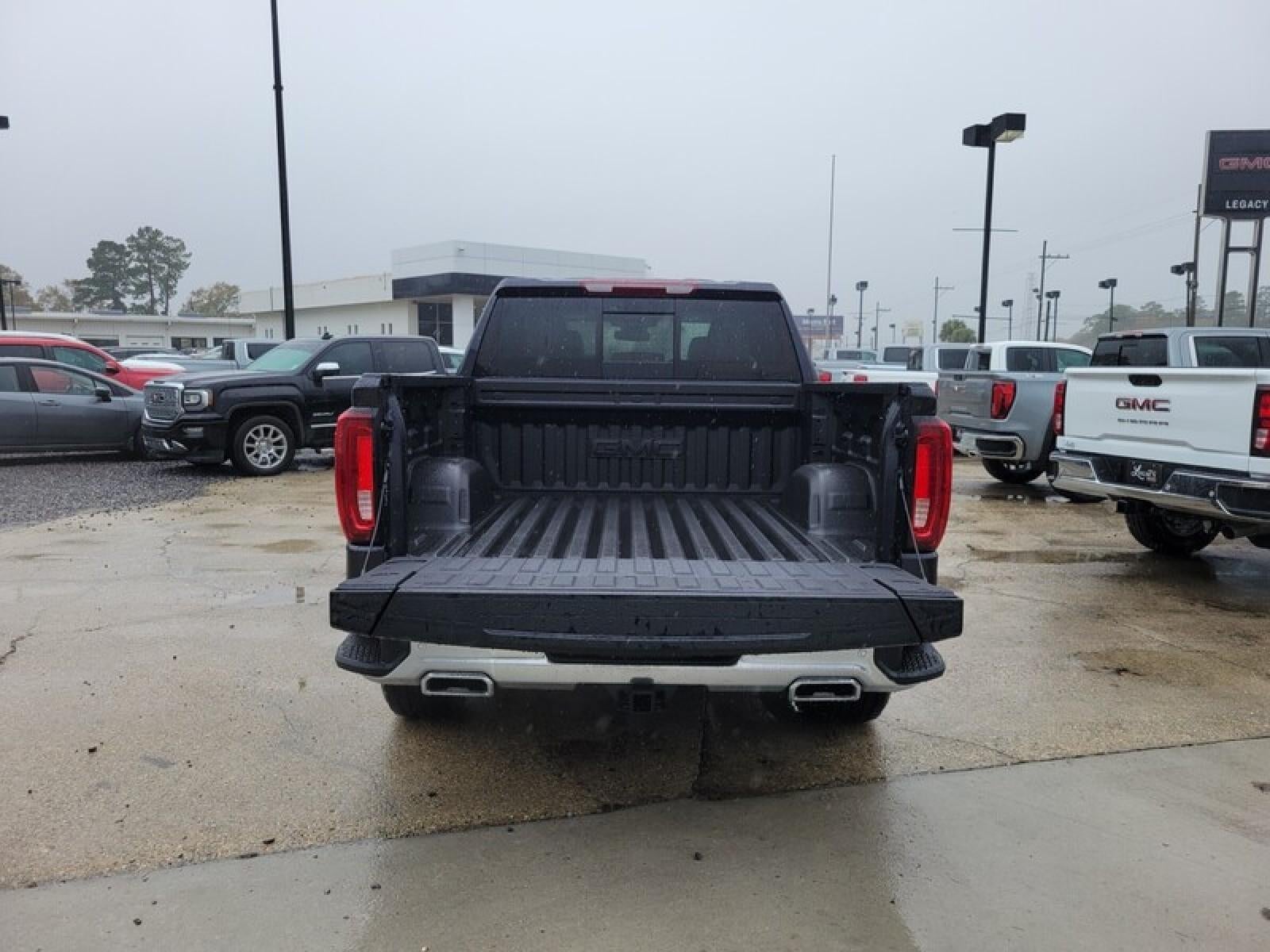 2026 GMC Sierra 1500 Crew Cab Short Box 4-Wheel Drive SLT