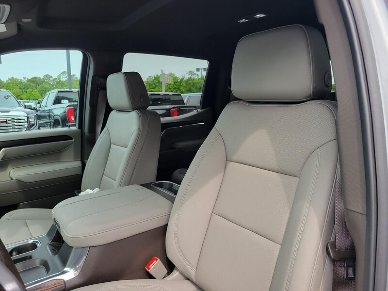 2026 GMC Sierra 1500 Crew Cab Short Box 4-Wheel Drive SLT