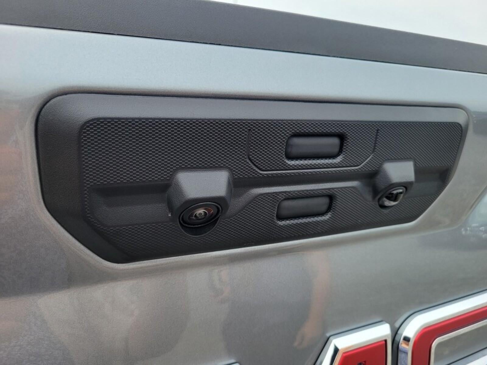 2026 GMC Sierra 1500 Crew Cab Short Box 4-Wheel Drive SLT