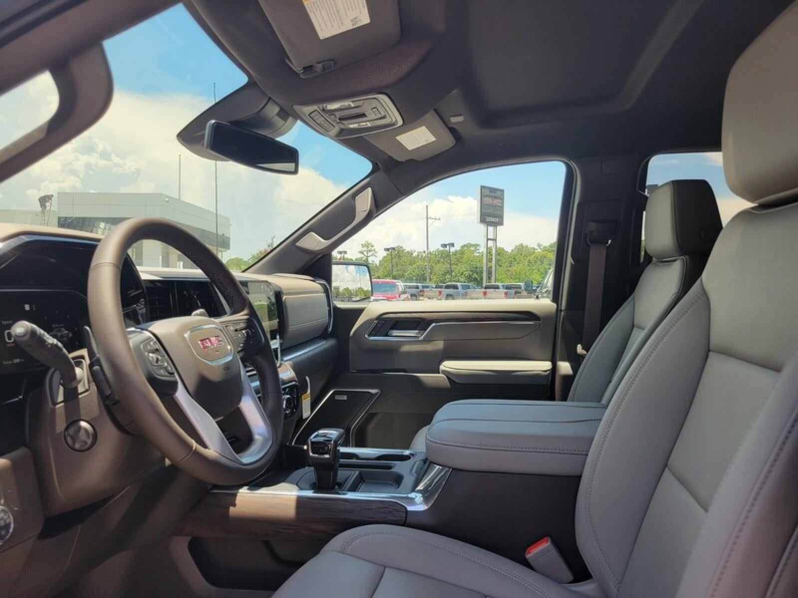 2026 GMC Sierra 1500 Crew Cab Short Box 4-Wheel Drive SLT