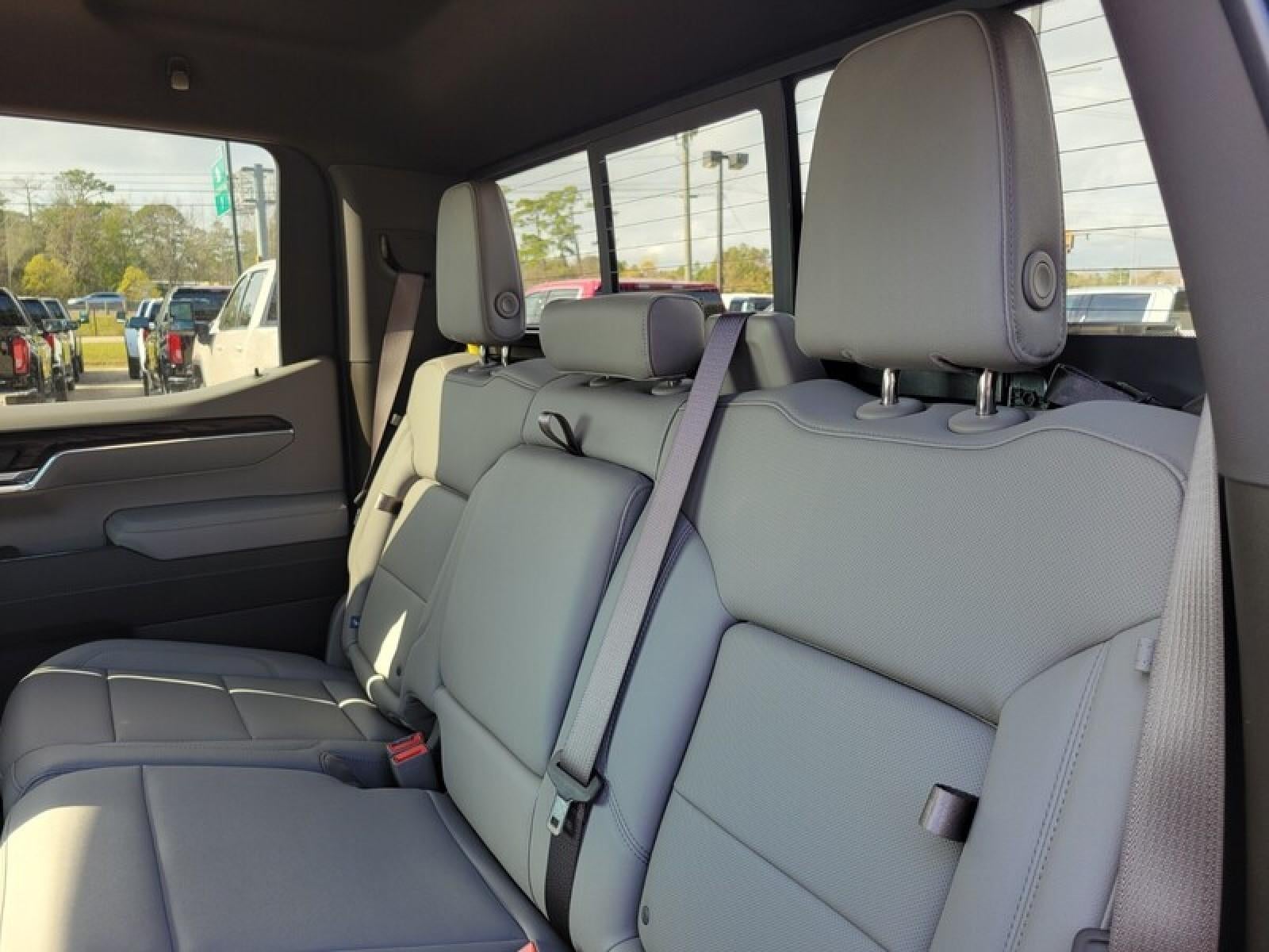 2026 GMC Sierra 1500 Crew Cab Short Box 4-Wheel Drive SLT