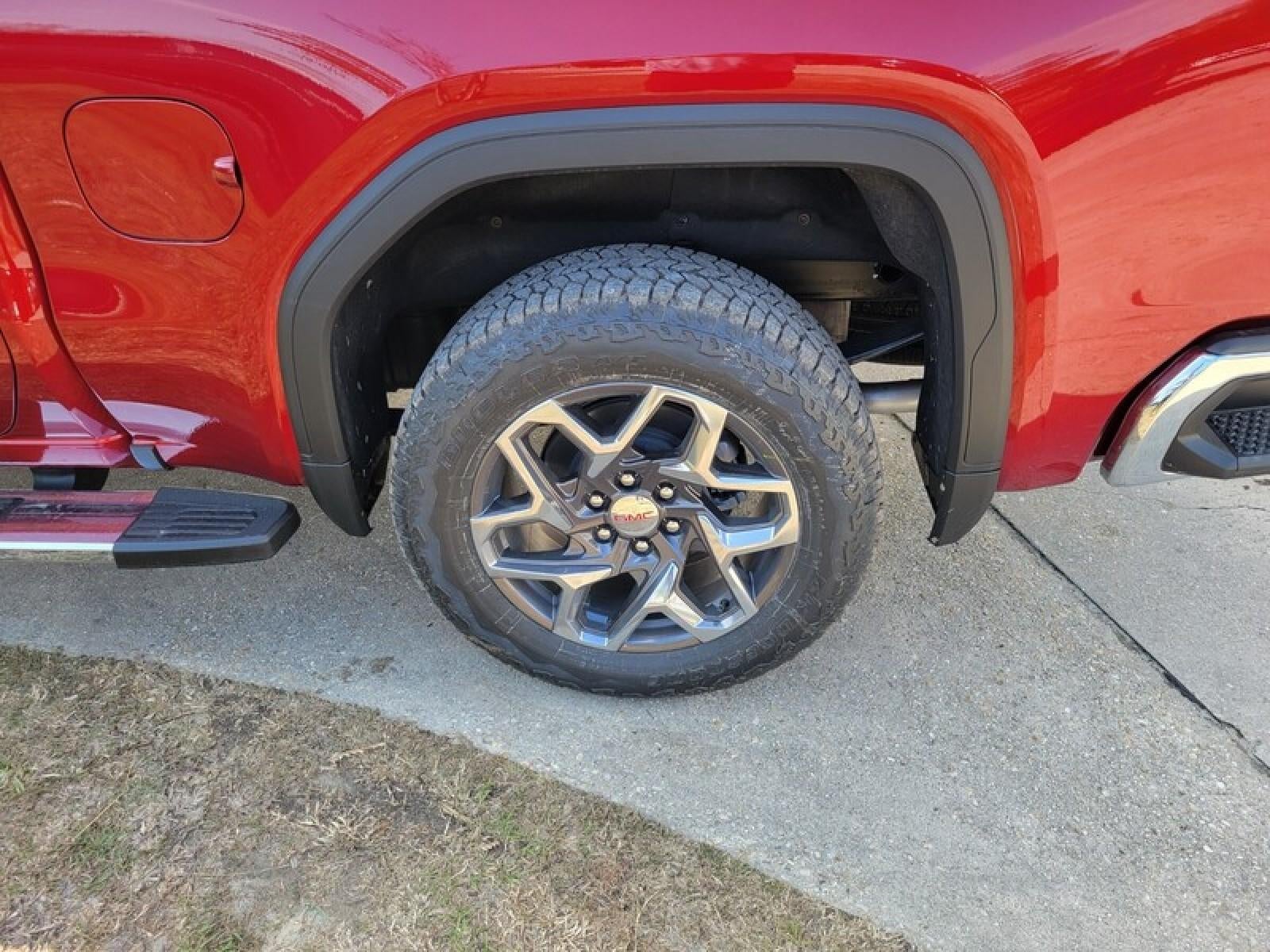 2026 GMC Sierra 1500 Crew Cab Short Box 4-Wheel Drive SLT