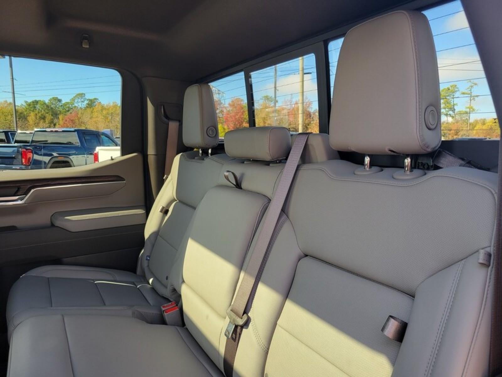 2026 GMC Sierra 1500 Crew Cab Short Box 4-Wheel Drive SLT