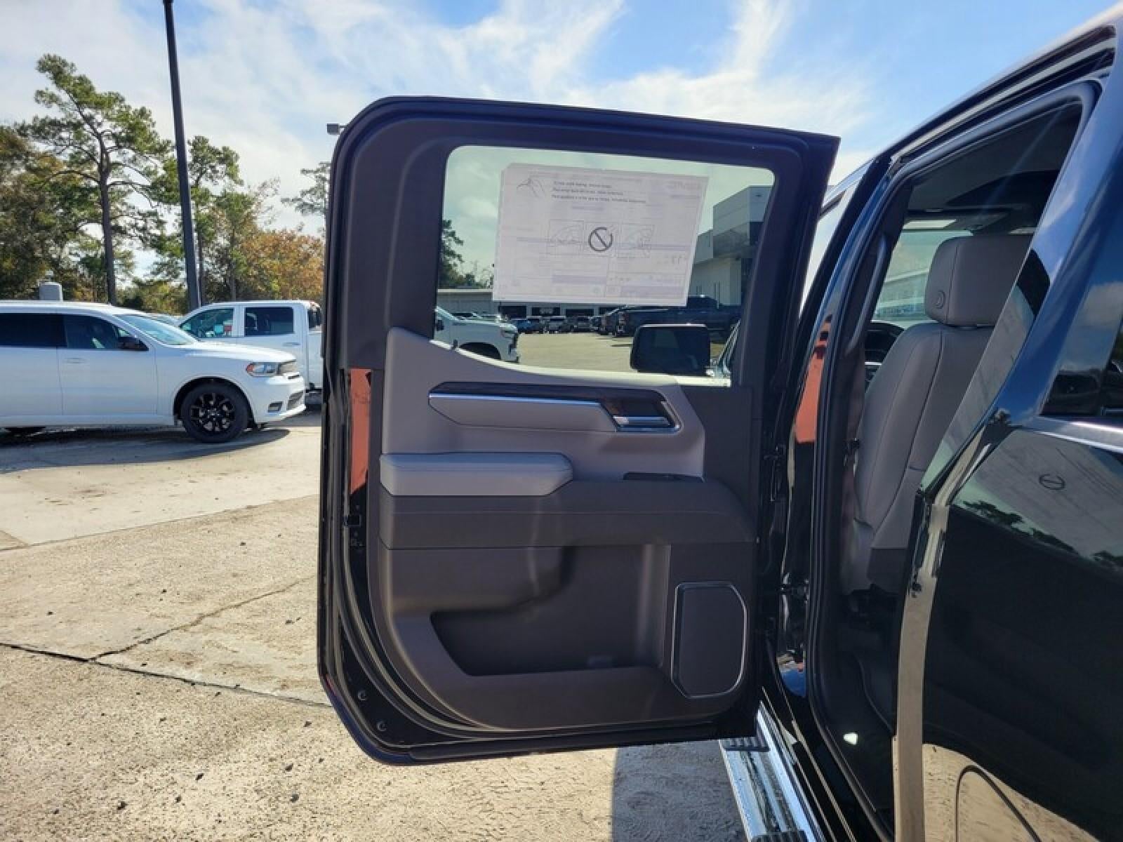 2026 GMC Sierra 1500 Crew Cab Short Box 4-Wheel Drive SLT