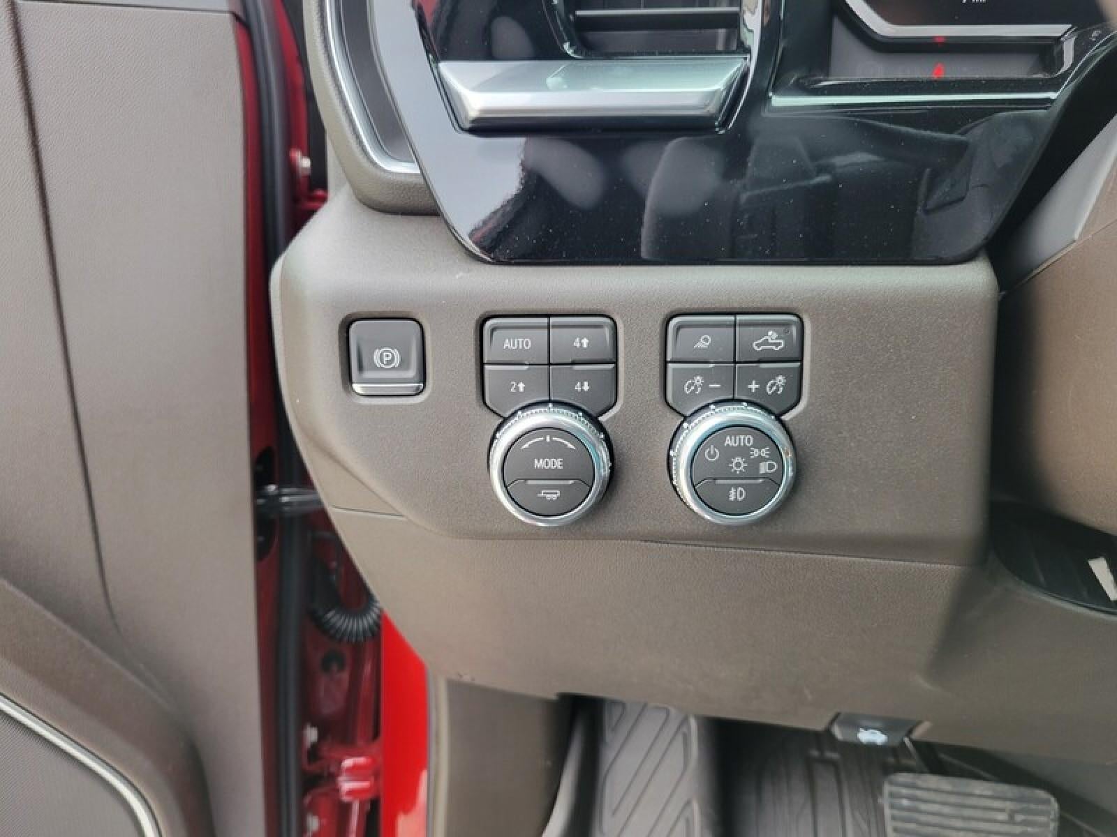 2026 GMC Sierra 1500 Crew Cab Short Box 4-Wheel Drive SLT