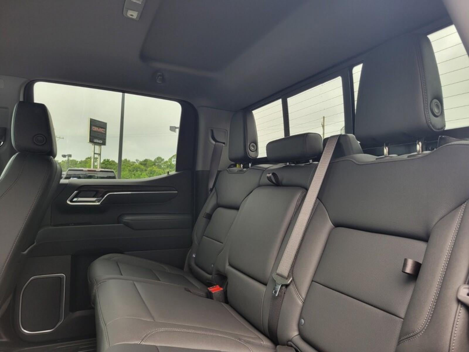 2026 GMC Sierra 1500 Crew Cab Short Box 4-Wheel Drive SLT