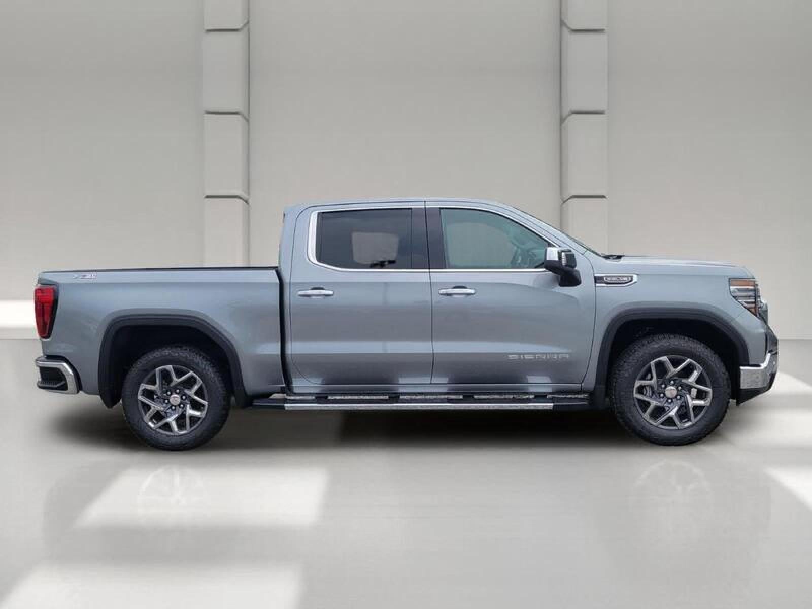 2026 GMC Sierra 1500 Crew Cab Short Box 4-Wheel Drive SLT