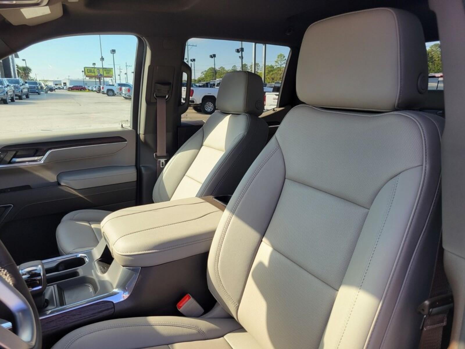 2026 GMC Sierra 1500 Crew Cab Short Box 4-Wheel Drive SLT