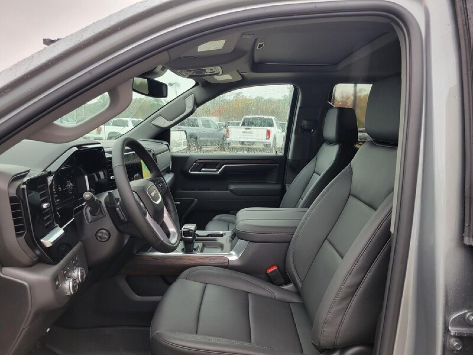 2026 GMC Sierra 1500 Crew Cab Short Box 4-Wheel Drive SLT