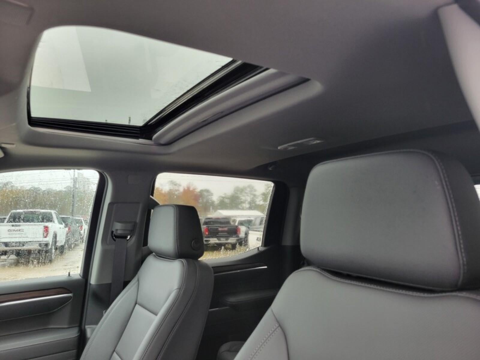 2026 GMC Sierra 1500 Crew Cab Short Box 4-Wheel Drive SLT