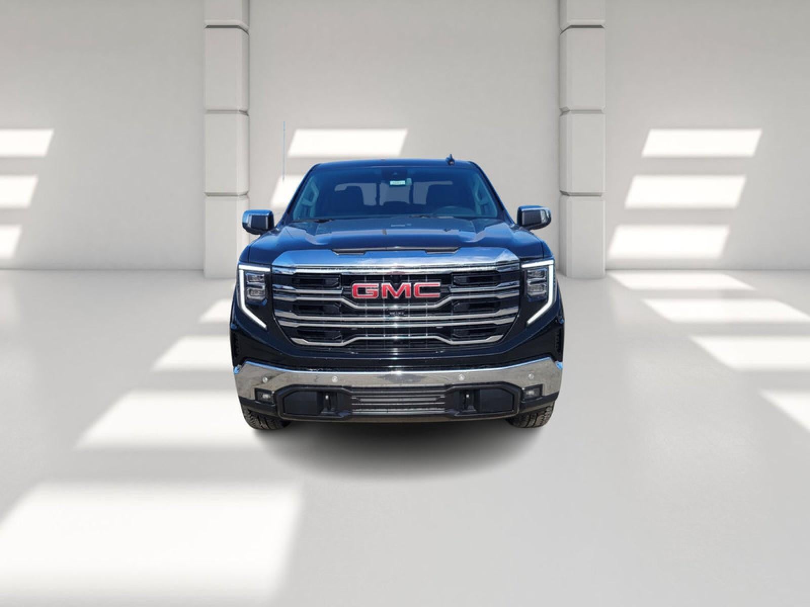 2026 GMC Sierra 1500 Crew Cab Short Box 4-Wheel Drive SLT