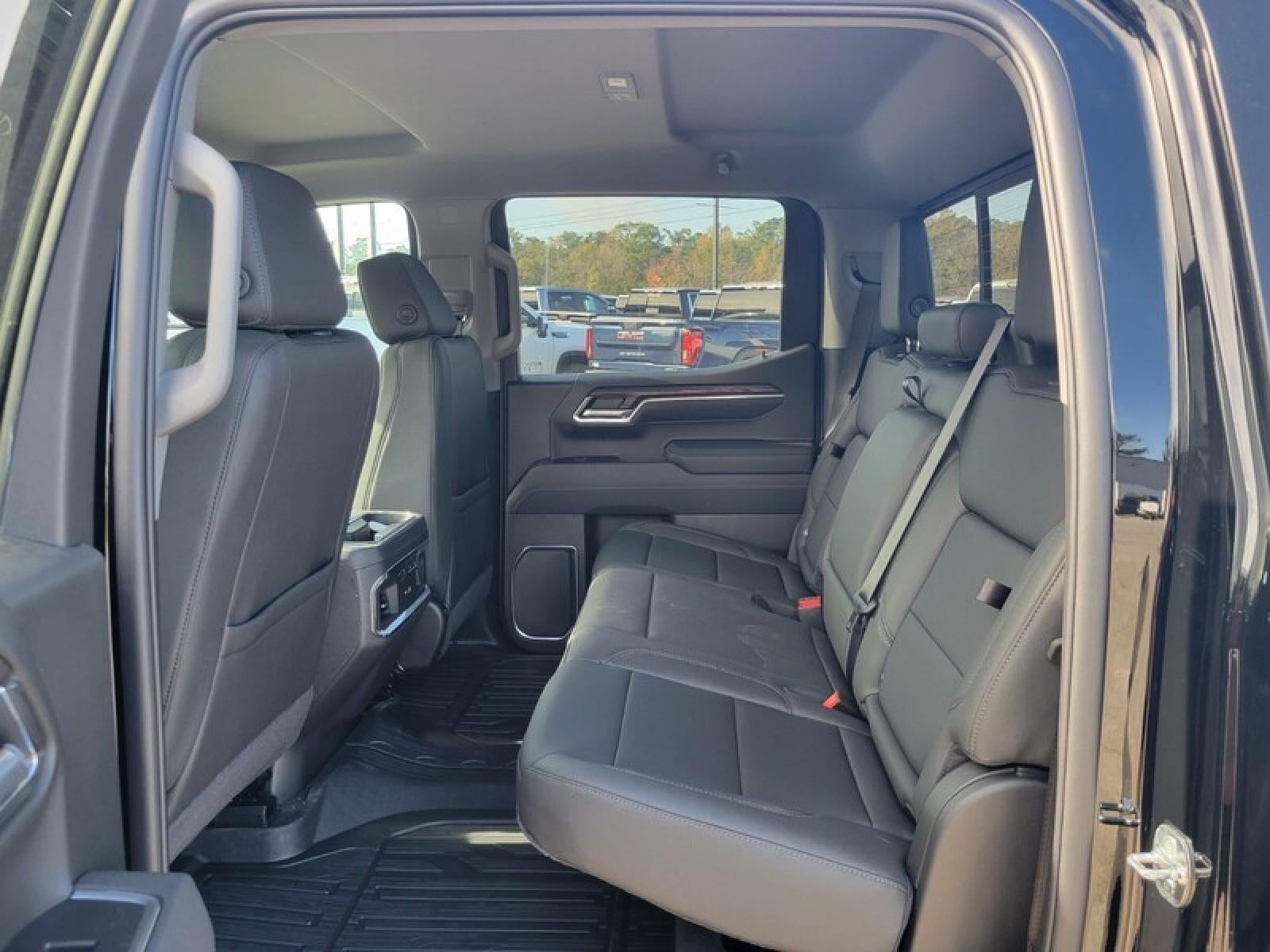 2026 GMC Sierra 1500 Crew Cab Short Box 4-Wheel Drive SLT