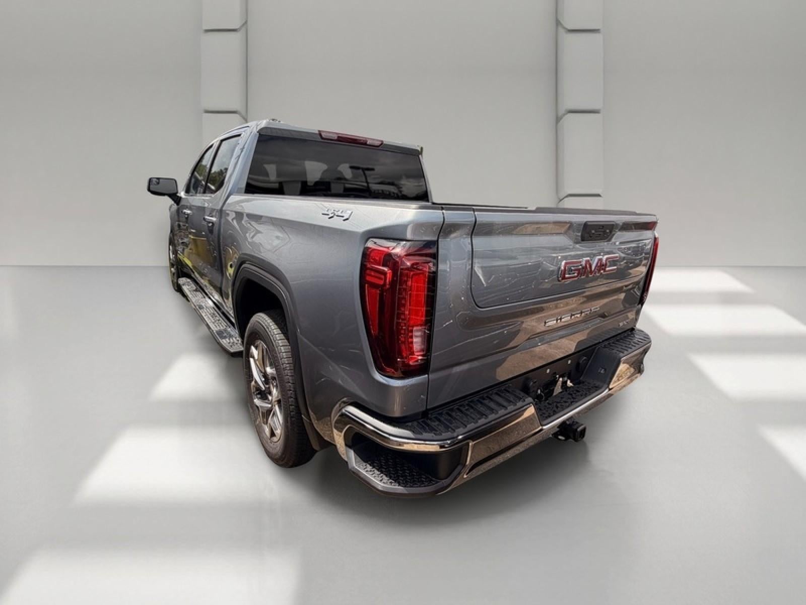 2026 GMC Sierra 1500 Crew Cab Short Box 4-Wheel Drive SLT