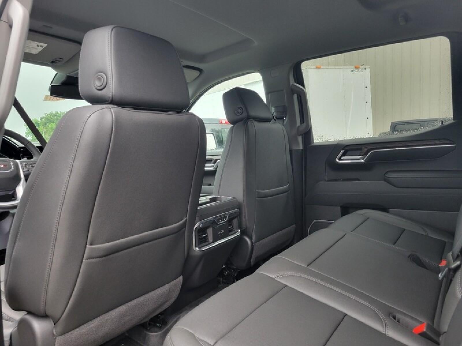 2026 GMC Sierra 1500 Crew Cab Standard Box 4-Wheel Drive SLT