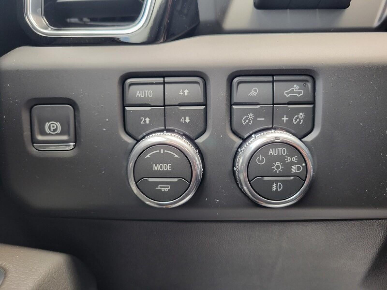 2026 GMC Sierra 1500 Crew Cab Short Box 4-Wheel Drive SLT