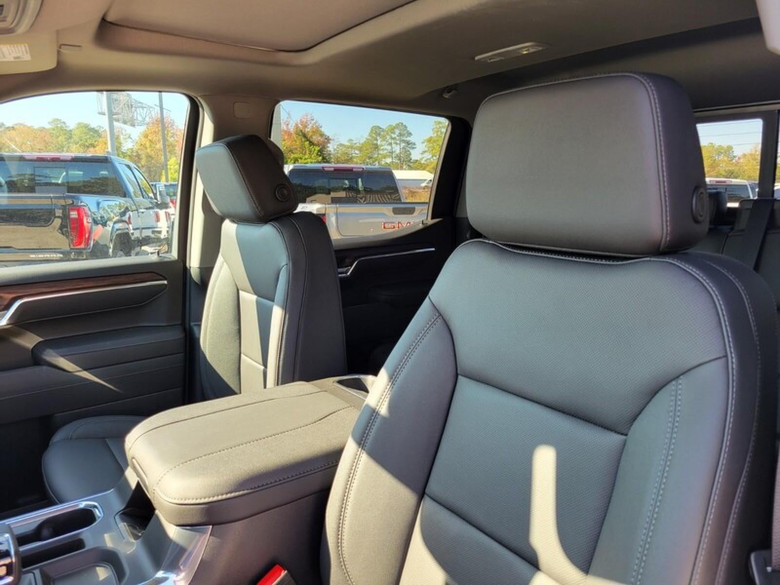 2026 GMC Sierra 1500 Crew Cab Short Box 4-Wheel Drive SLT