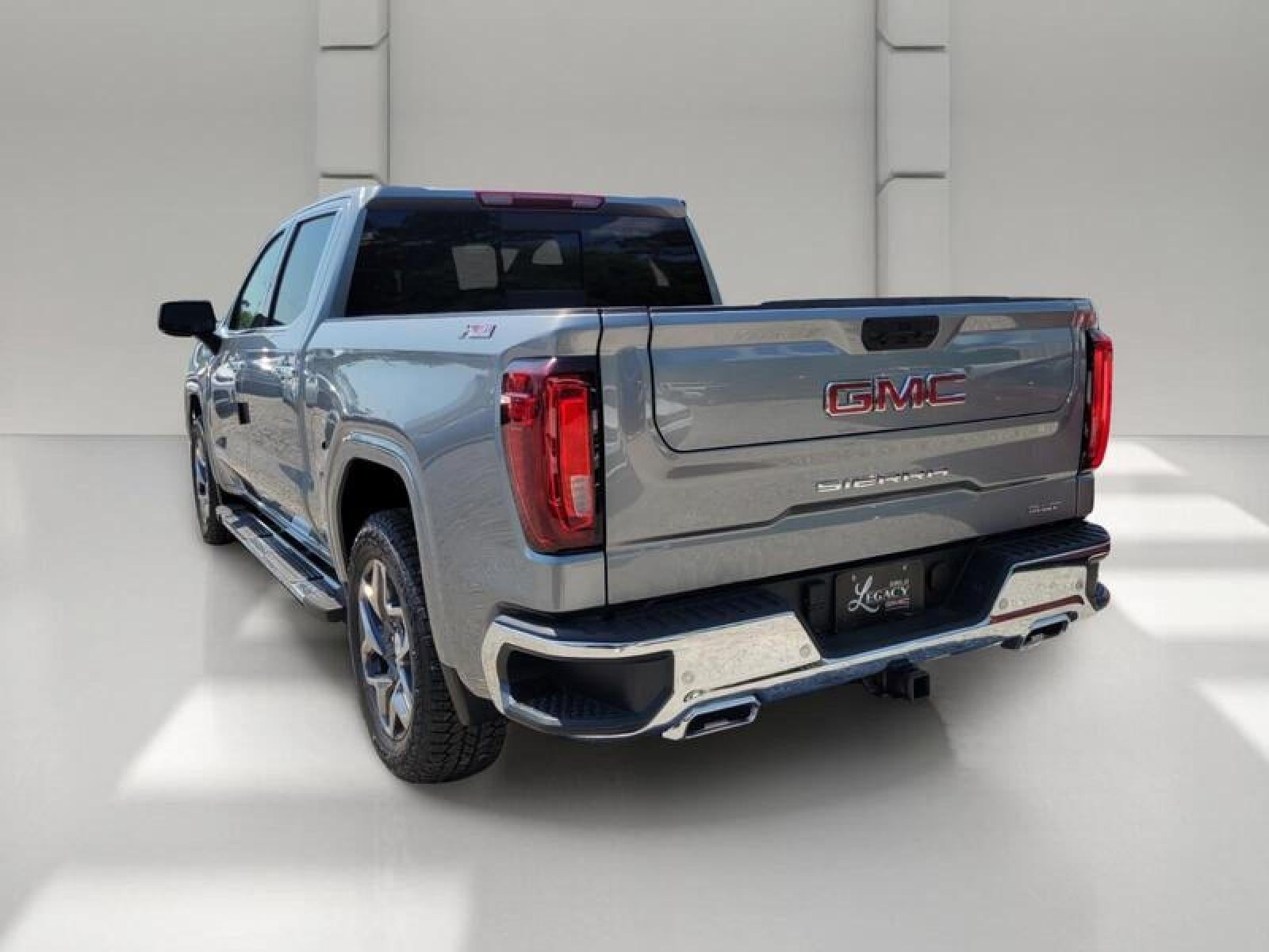 2026 GMC Sierra 1500 Crew Cab Short Box 4-Wheel Drive SLT