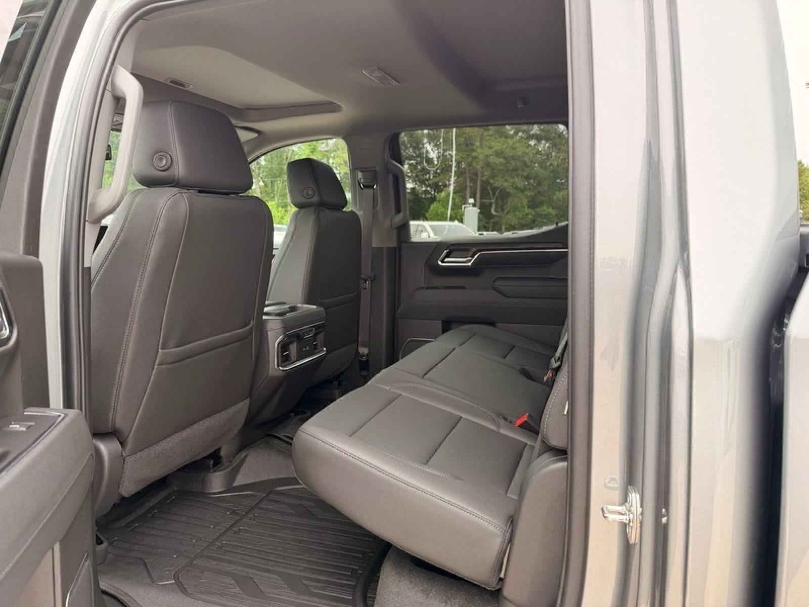 2026 GMC Sierra 1500 Crew Cab Short Box 4-Wheel Drive SLT
