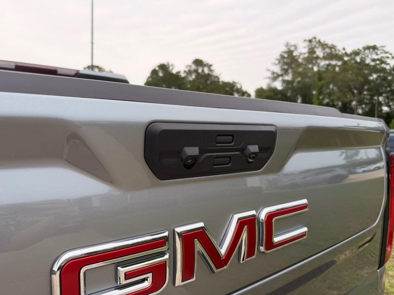 2026 GMC Sierra 1500 Crew Cab Short Box 4-Wheel Drive SLT