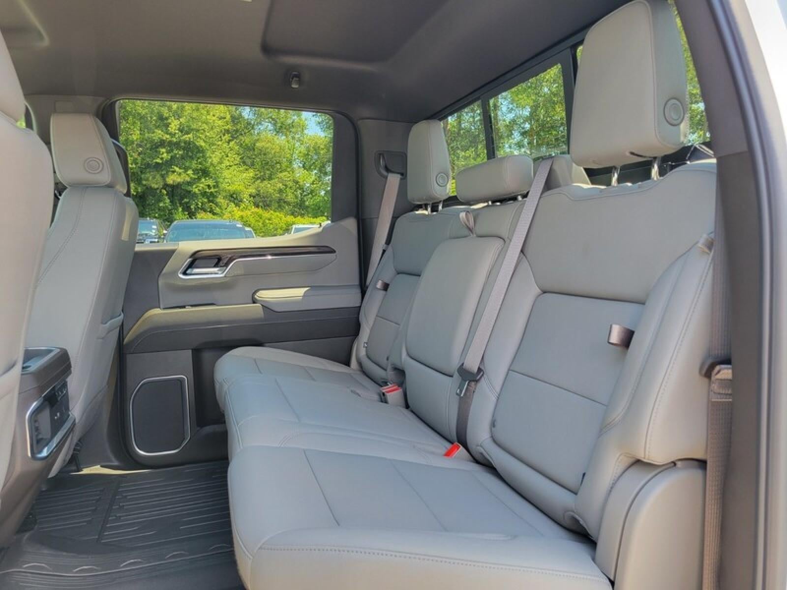 2026 GMC Sierra 1500 Crew Cab Standard Box 4-Wheel Drive SLT
