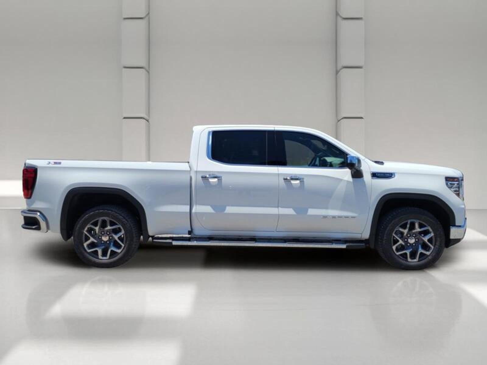 2026 GMC Sierra 1500 Crew Cab Standard Box 4-Wheel Drive SLT