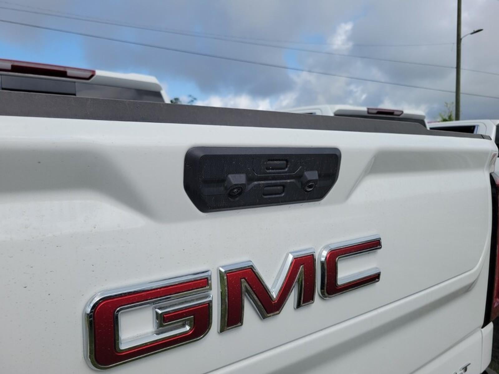 2026 GMC Sierra 1500 Crew Cab Short Box 4-Wheel Drive SLT
