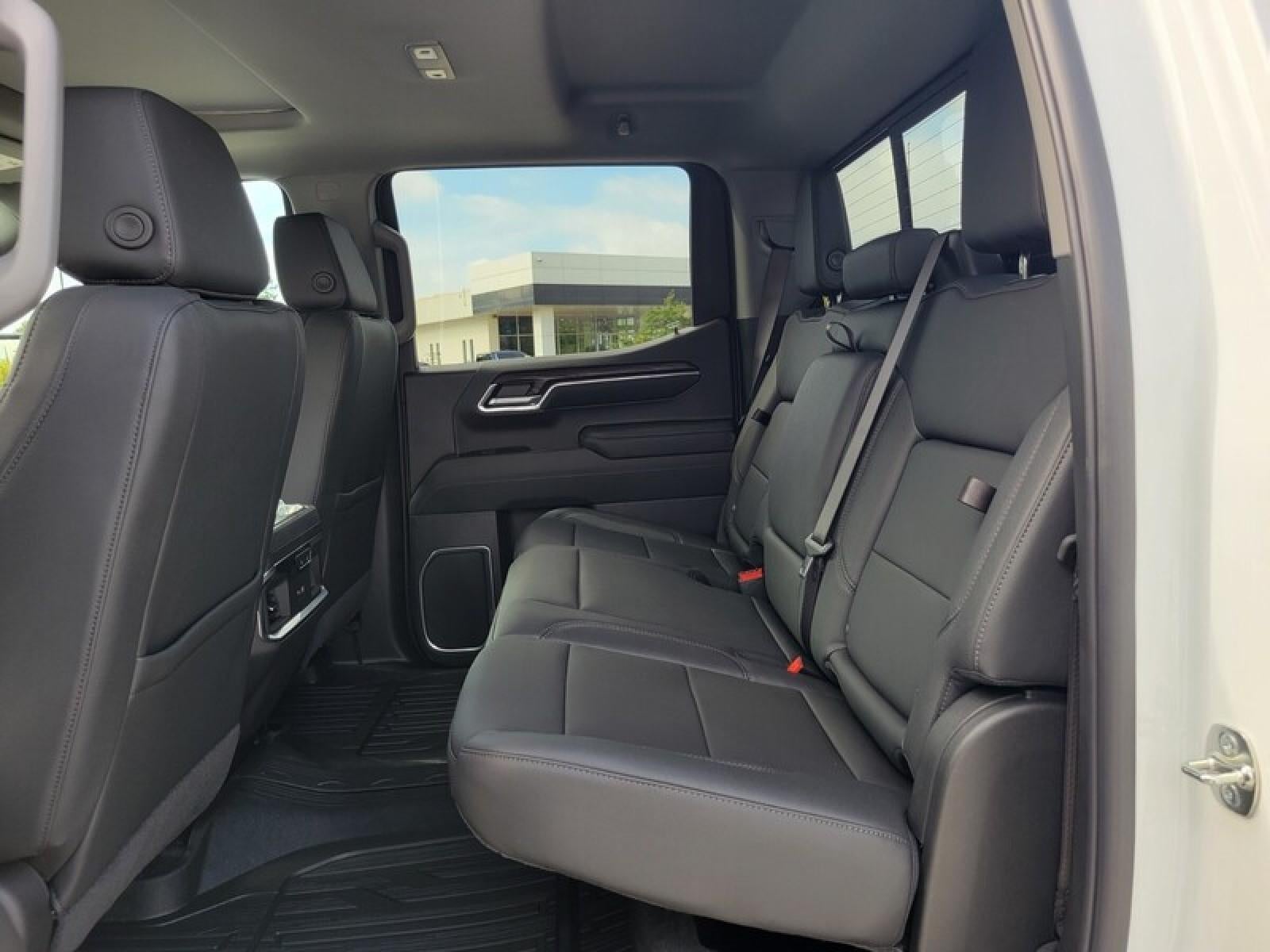 2026 GMC Sierra 1500 Crew Cab Short Box 4-Wheel Drive SLT