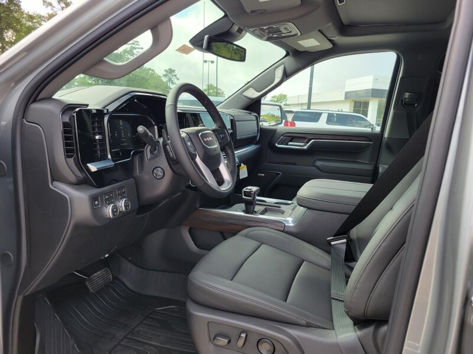 2026 GMC Sierra 1500 Crew Cab Short Box 4-Wheel Drive SLT