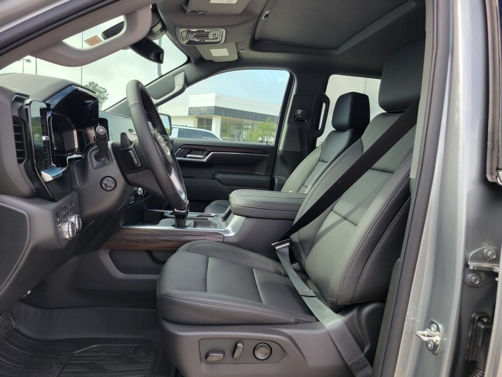 2026 GMC Sierra 1500 Crew Cab Short Box 4-Wheel Drive SLT