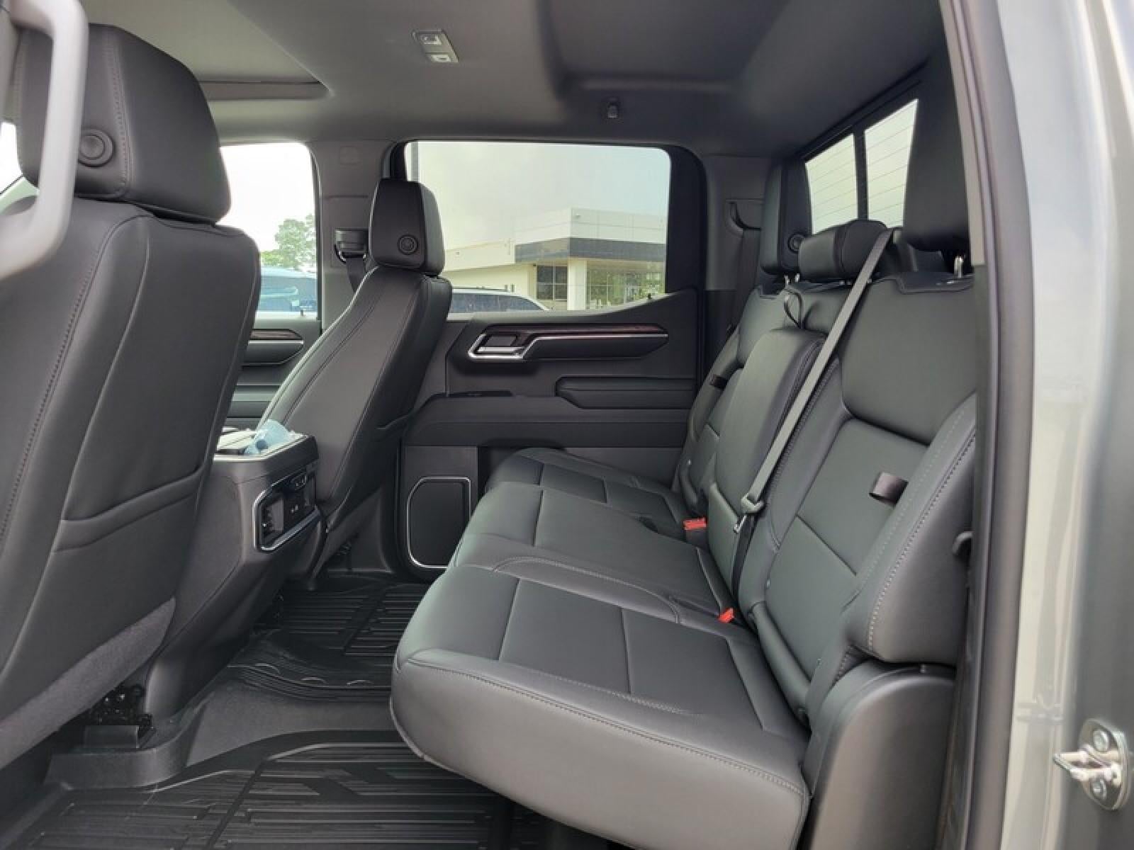 2026 GMC Sierra 1500 Crew Cab Short Box 4-Wheel Drive SLT