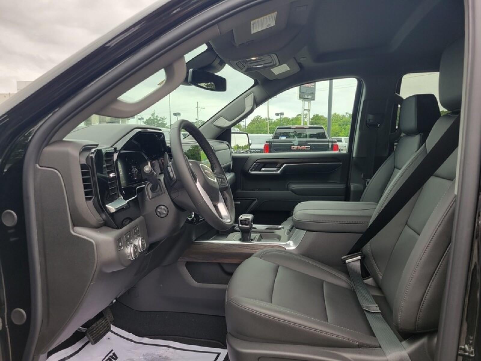 2026 GMC Sierra 1500 Crew Cab Short Box 4-Wheel Drive SLT