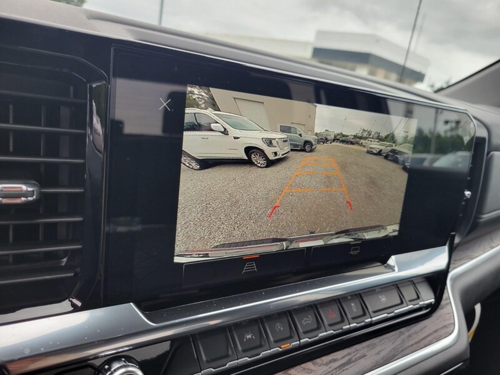 2026 GMC Sierra 1500 Crew Cab Short Box 4-Wheel Drive SLT