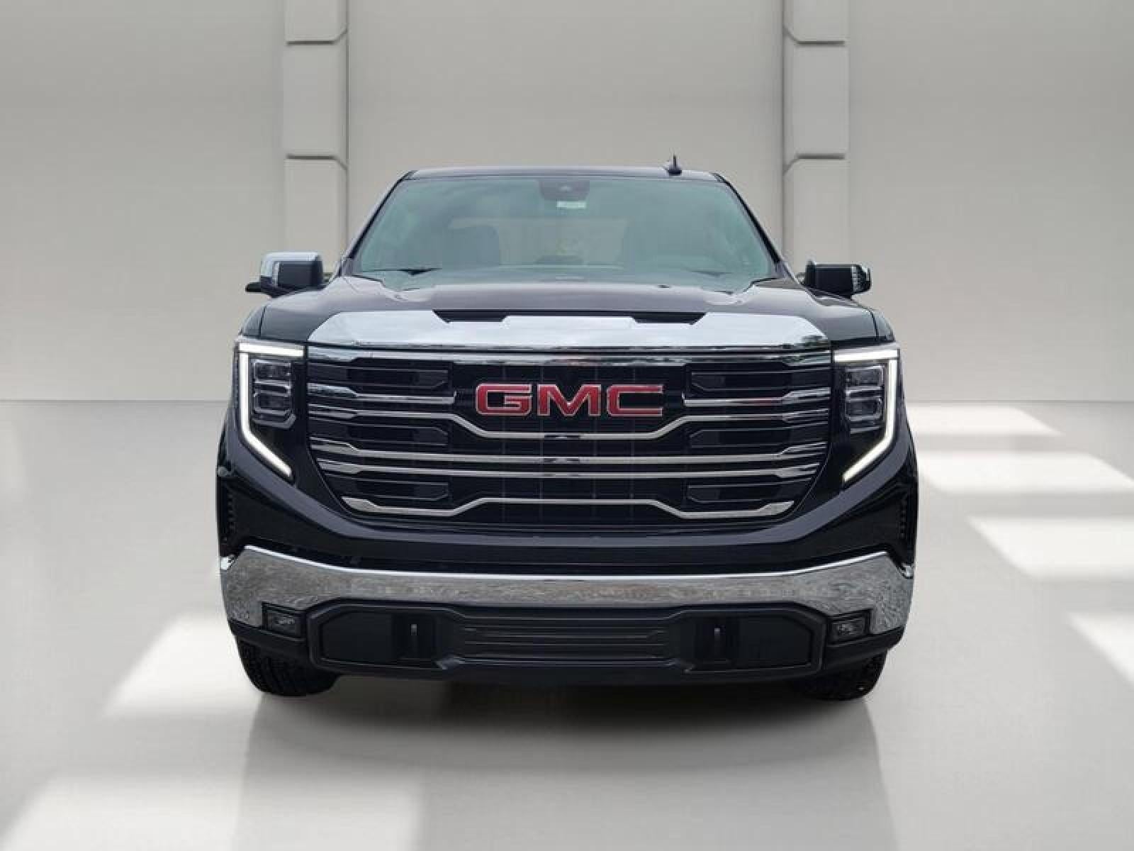 2026 GMC Sierra 1500 Crew Cab Short Box 4-Wheel Drive SLT