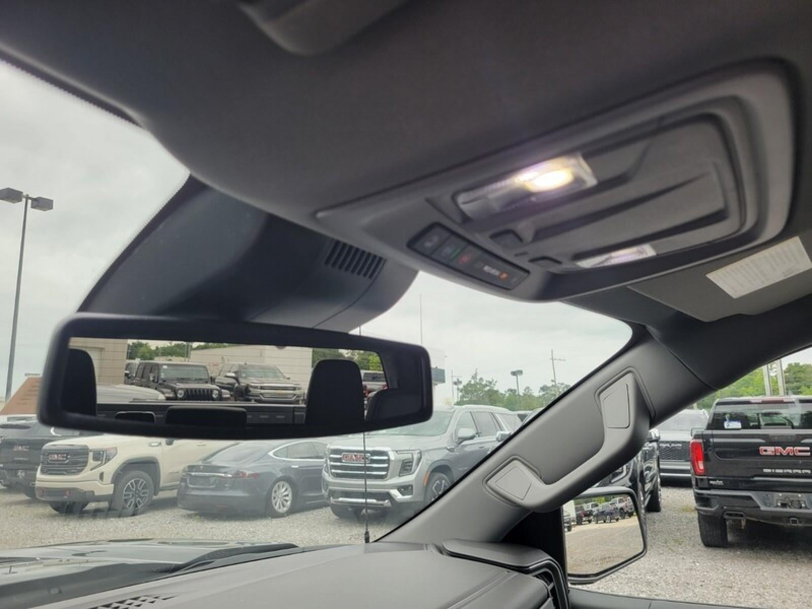 2026 GMC Sierra 1500 Crew Cab Short Box 4-Wheel Drive SLT