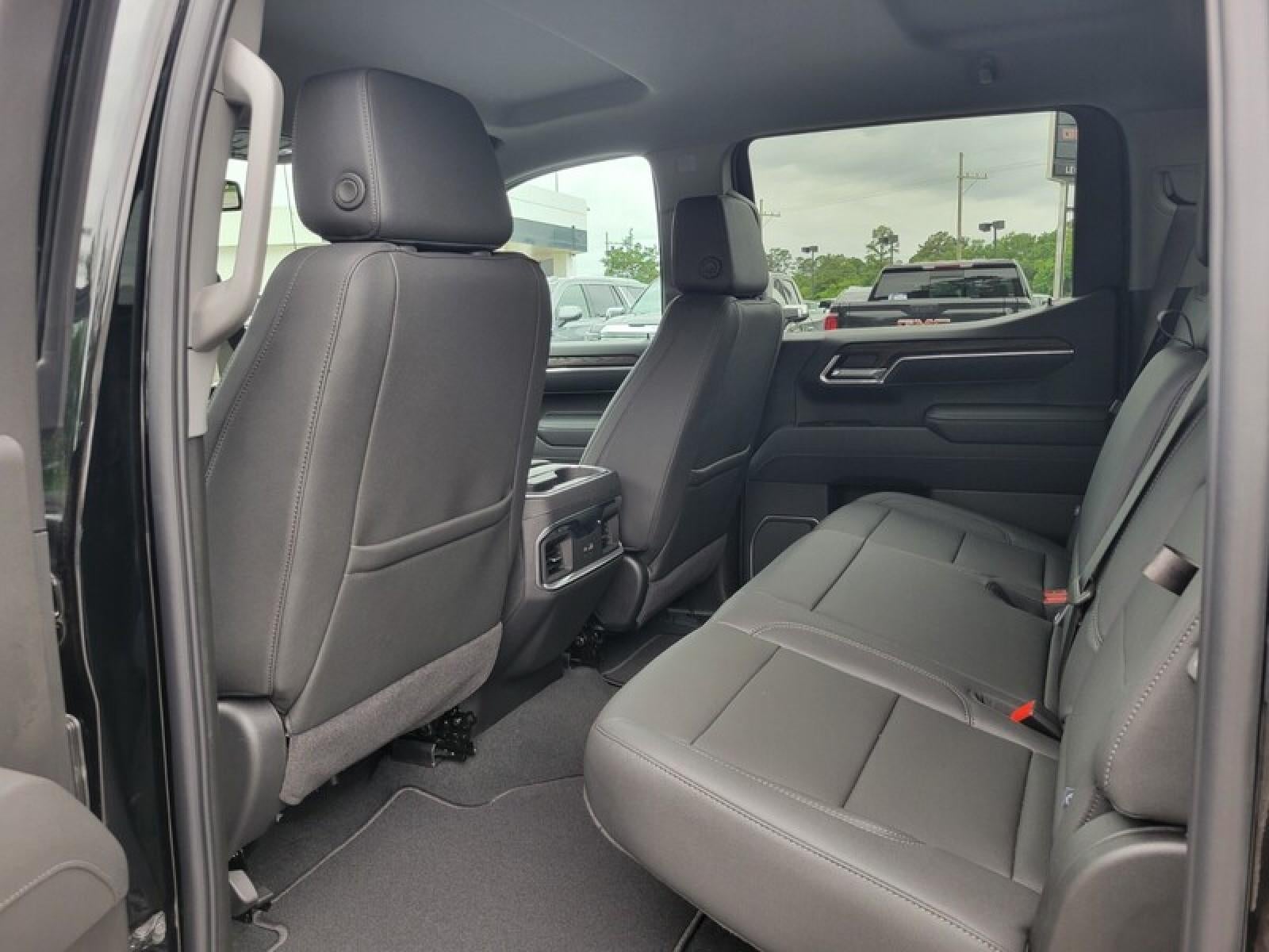2026 GMC Sierra 1500 Crew Cab Short Box 4-Wheel Drive SLT
