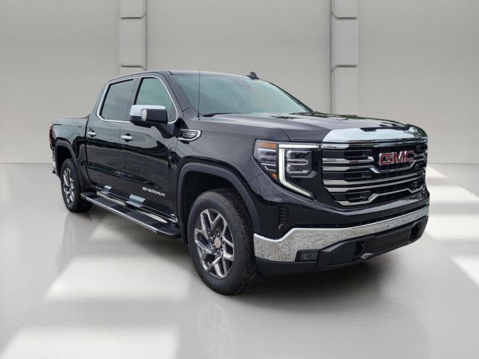 2026 GMC Sierra 1500 Crew Cab Short Box 4-Wheel Drive SLT