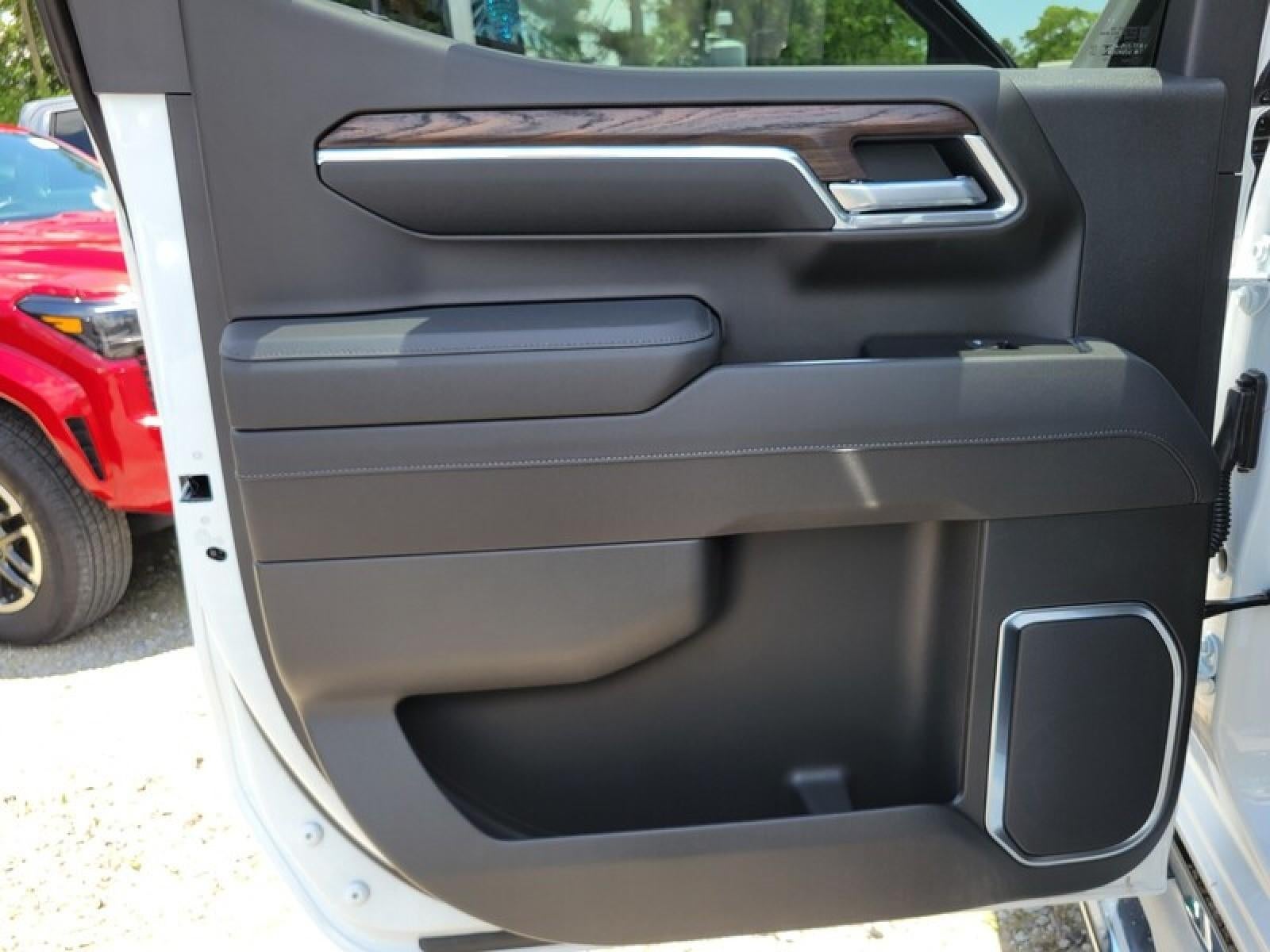 2026 GMC Sierra 1500 Crew Cab Short Box 4-Wheel Drive SLT